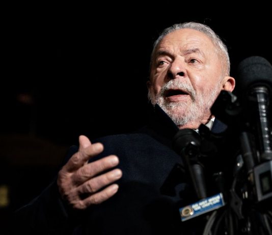 Brazil President Lula Postpones Trip to China on Health