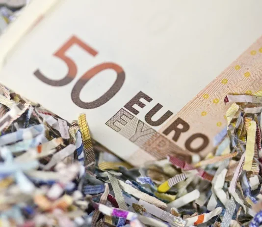 How Does a Eurobond Work?