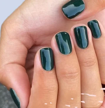 Gorgeous Green Nail Polish Colors to Try