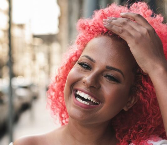 Want to Try Hair Color Wax? Here’s What to Know