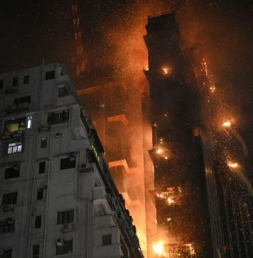 Hong Kong high-rise goes up in flames