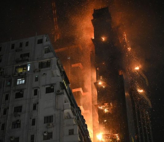 Hong Kong high-rise goes up in flames