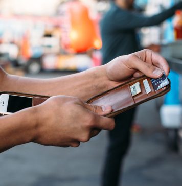 Slim and Practical Wallet Cases for Your iPhone