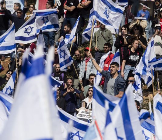 Israel’s deepening political crisis erupts in protests
