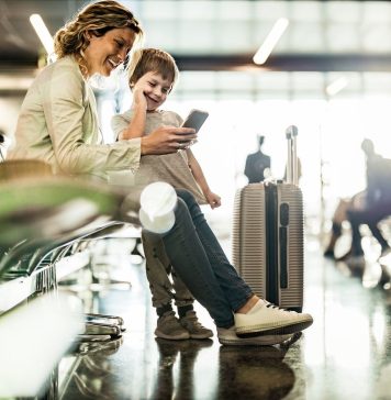 Tips for Parents Traveling Solo With Kids