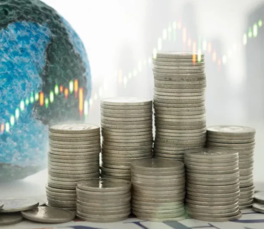 World Economics: A Historical Perspective